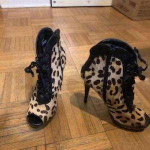 ANIMAL PRINT LEATHER LACING BOOTIE 6